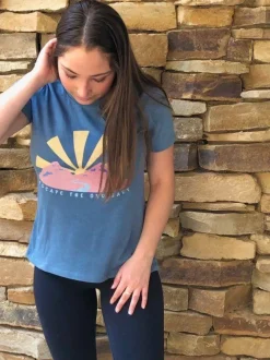 Women'S Ridiculously Soft Midweight Graphic Tee | Escape The Ordinary